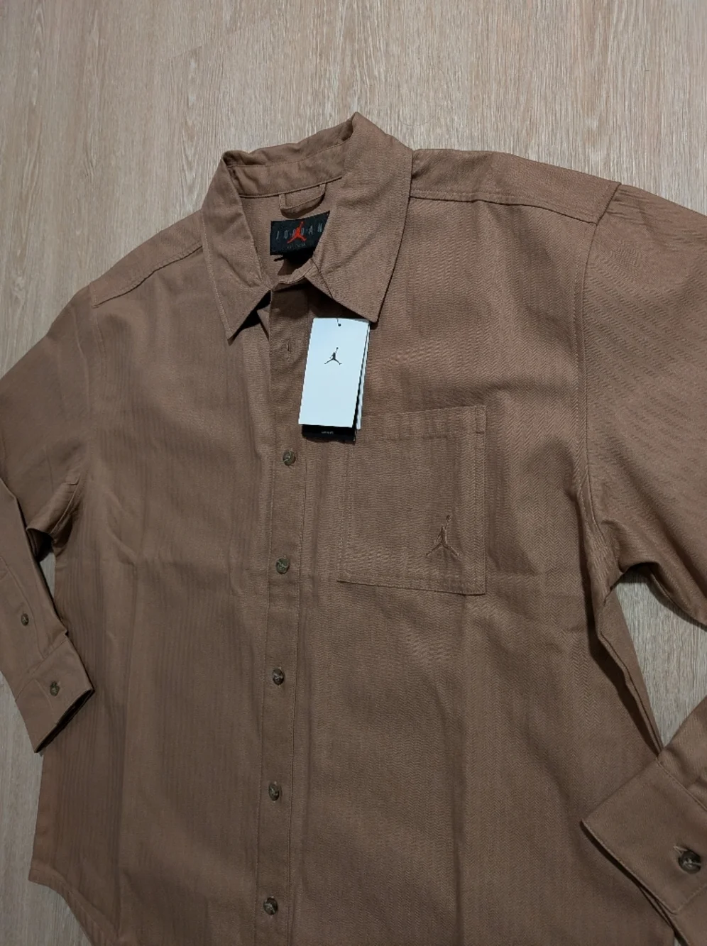 Jordan Nike Shirt Men's Large Essentials Loose Fit Button Down Active NWT